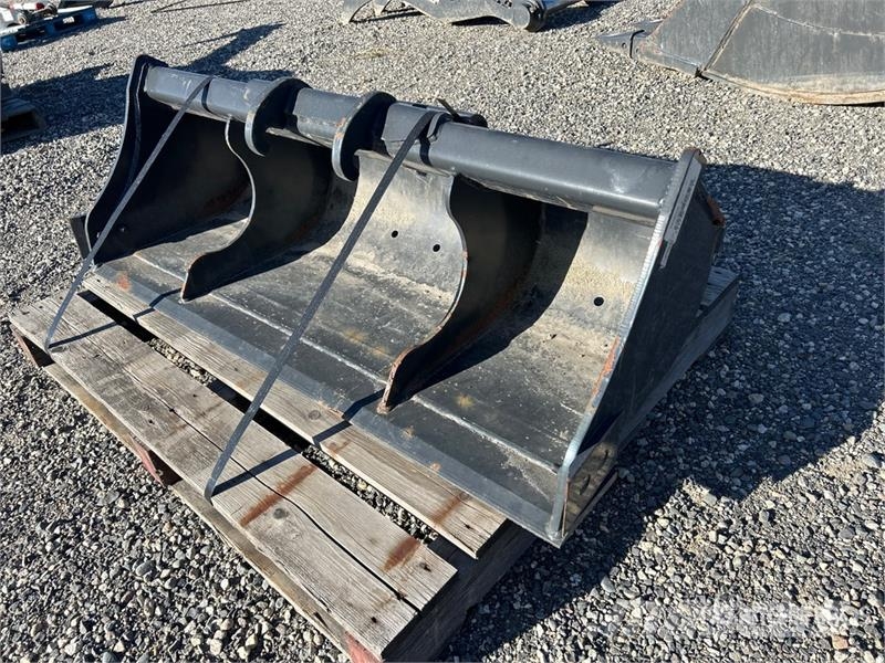 Bobcat 52 in Cleanup Excavator Bucket (Unused) Kanalak