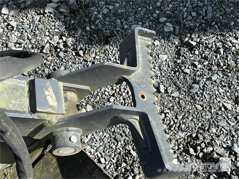 Bobcat 56 in Log Skid Steer Grapple (Unused) Grappin