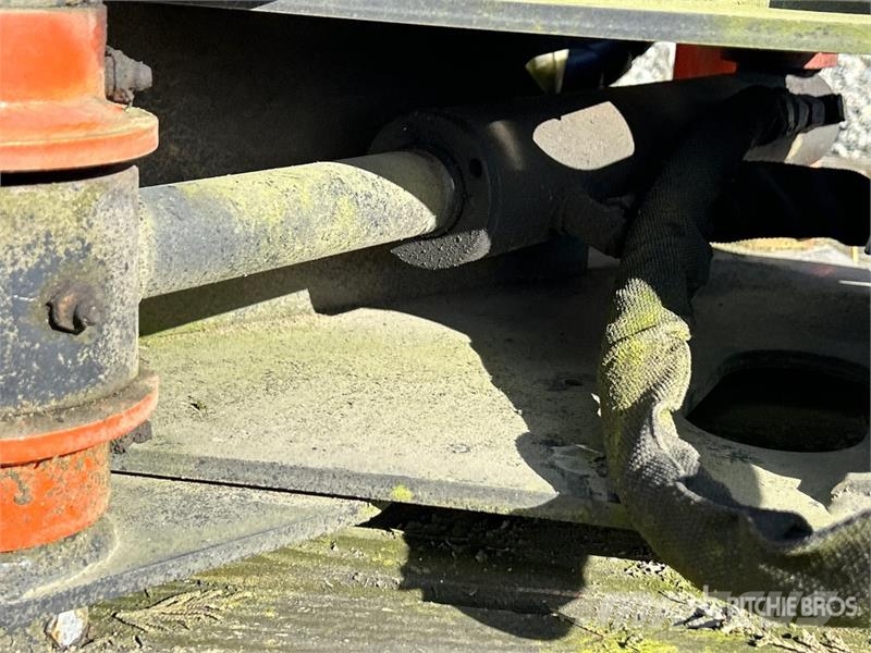 Bobcat 56 in Log Skid Steer Grapple (Unused) Grappin