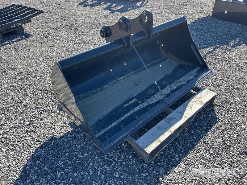 Bobcat 60 in Cleanup Excavator Bucket (Unused) Kanalak