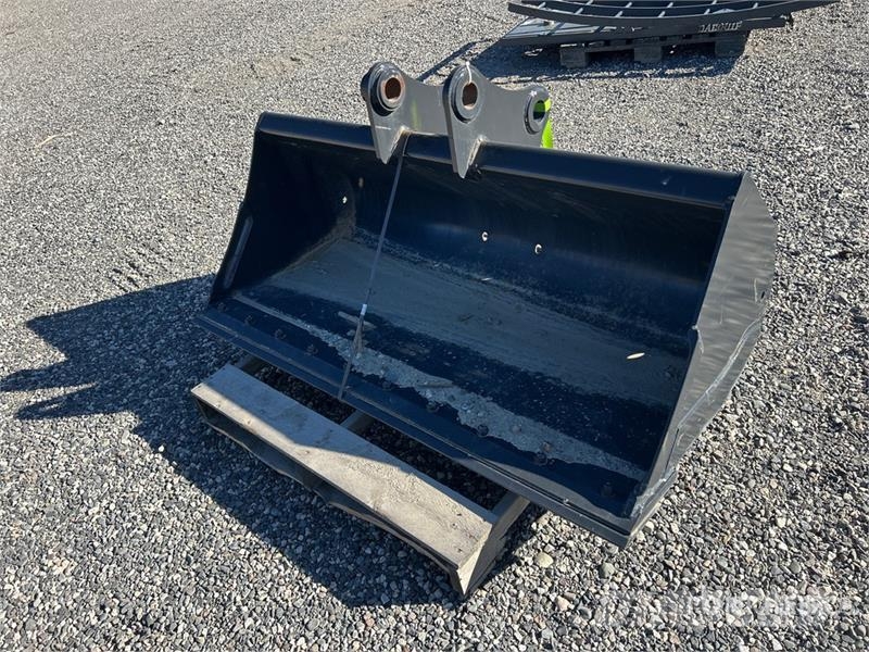 Bobcat 60 in Cleanup Excavator Bucket (Unused) Kanalak