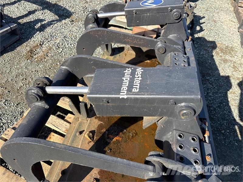 Bobcat 67 in Skid Steer Grapple Bucket خطاطيف