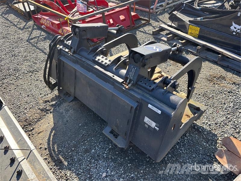 Bobcat 67 in Skid Steer Grapple Bucket خطاطيف