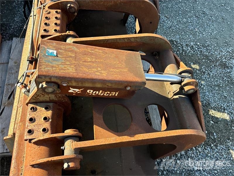 Bobcat 68 in General Purpose Skid Steer Grapple Bucket Griebtuvai