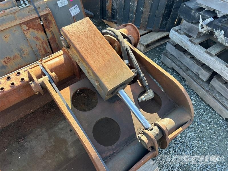 Bobcat 68 in General Purpose Skid Steer Grapple Bucket Griebtuvai
