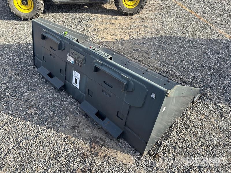 Bobcat 68 in Skid Steer Bucket (Unused) Kanalak