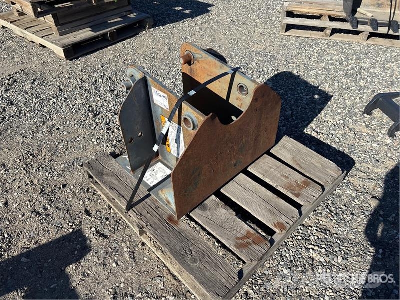 Bobcat 6812980 Attachment Mounting Plate Építőipar - Egyebek
