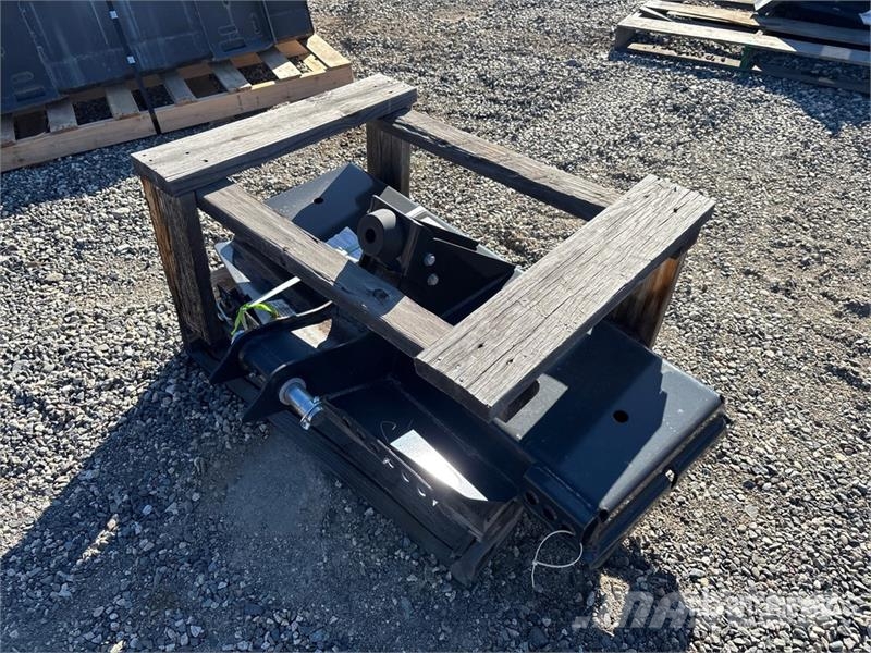 Bobcat 6812980 Attachment Mounting Plate (Unused) Építőipar - Egyebek