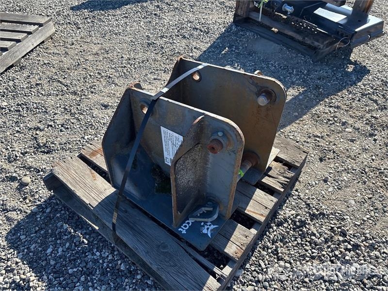 Bobcat 6812980 Attachment Mounting Plate Építőipar - Egyebek