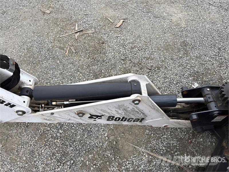 Bobcat 7BH 38 in Skid Steer Backhoe Utovarne korpe