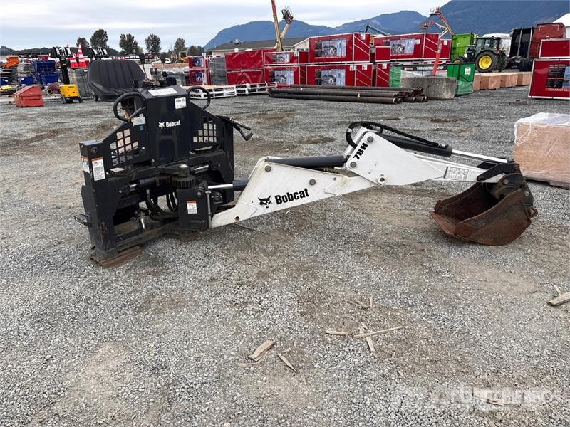 Bobcat 7BH 38 in Skid Steer Backhoe Utovarne korpe