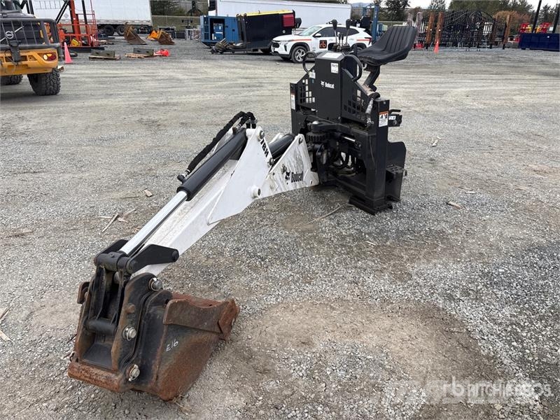 Bobcat 7BH 38 in Skid Steer Backhoe Utovarne korpe