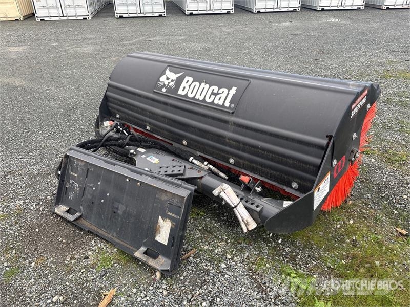 Bobcat 84 in Skid Steer Broom Zametacie kefy
