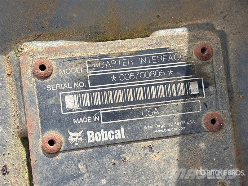 Bobcat Adapter Plate Kiti naudoti statybos komponentai