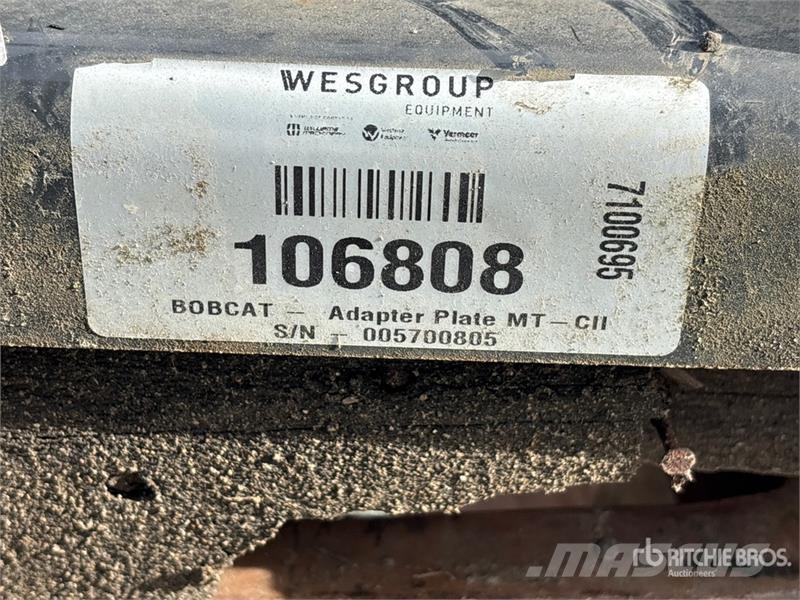 Bobcat Adapter Plate Kiti naudoti statybos komponentai