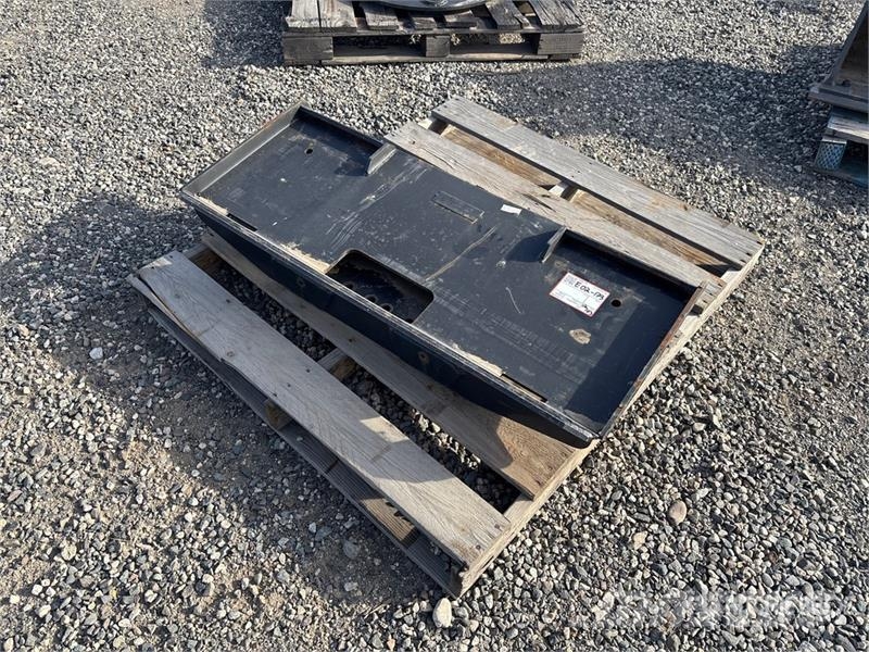 Bobcat HB880/980 Skid Steer Attachment Mounting Plate (Un Drugi deli