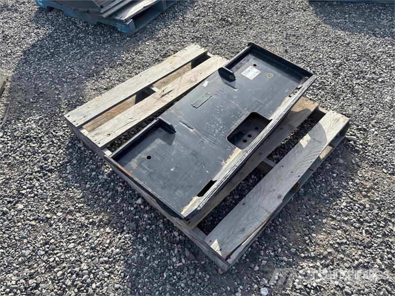 Bobcat HB880/980 Skid Steer Attachment Mounting Plate (Un Drugi deli