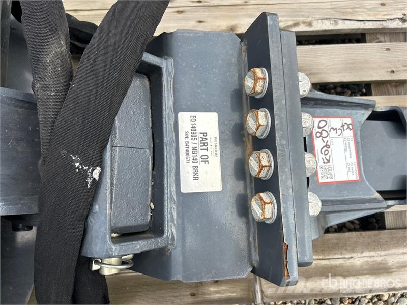 Bobcat NB140 Skid Steer Breaker Плуги