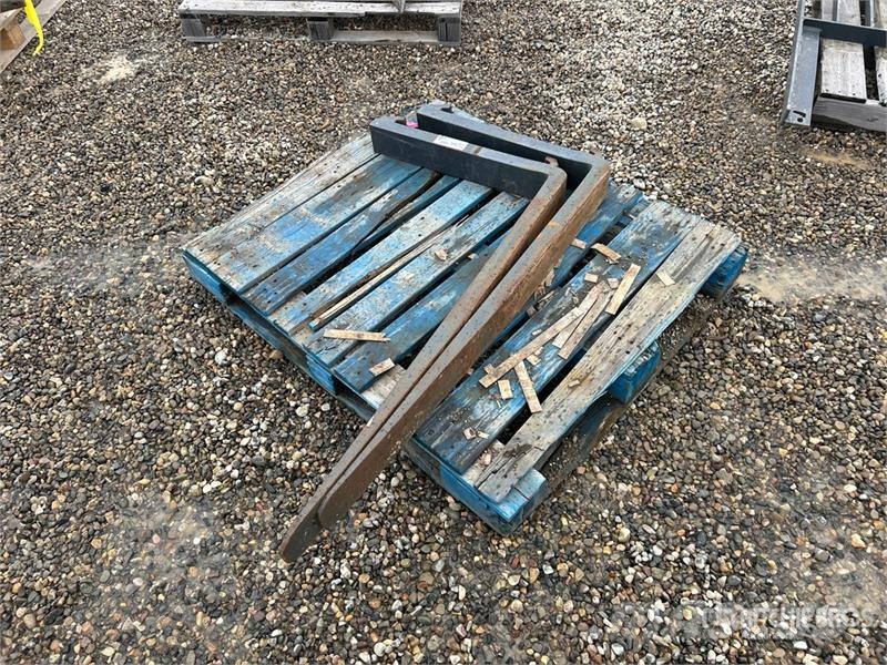 Bobcat of (2) Bobcat 7353061-L65 48 in Lift Truck Forks شوكات