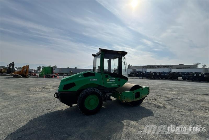 Bomag BW145D-5 Smooth Drum Compactor Single drum rollers
