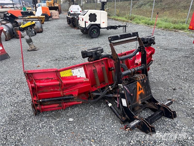 Boss RT3 Snow blades and plows