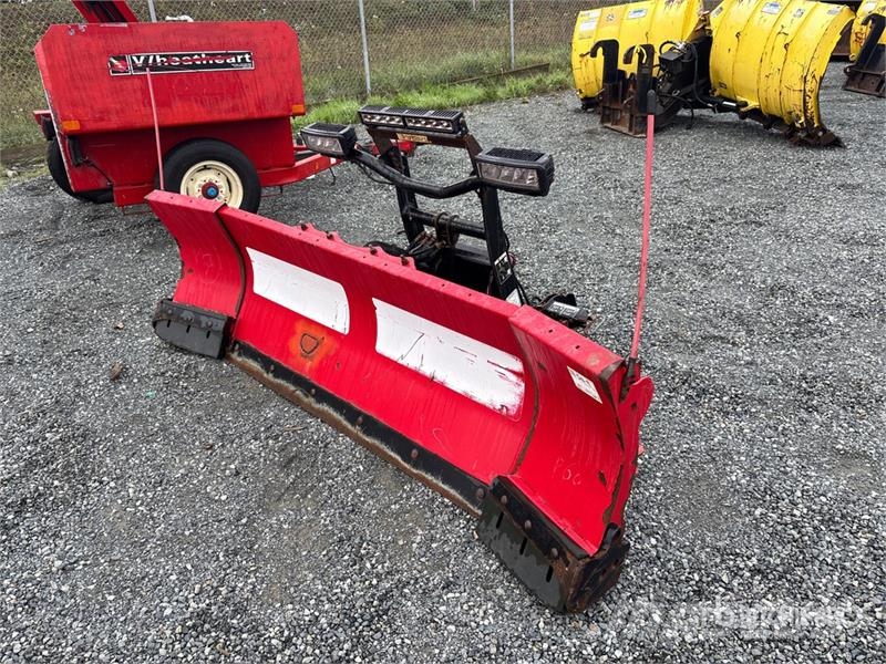 Boss RT3 Snow blades and plows