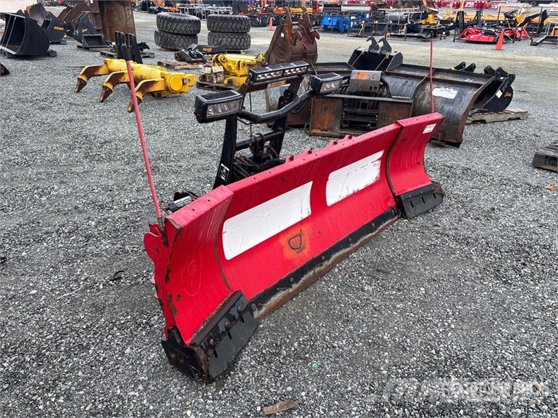 Boss RT3 Snow blades and plows