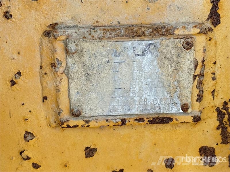 Brandt 48 in Q/C Cleanup Excavator Bucket - Fits John Dee Kanalak