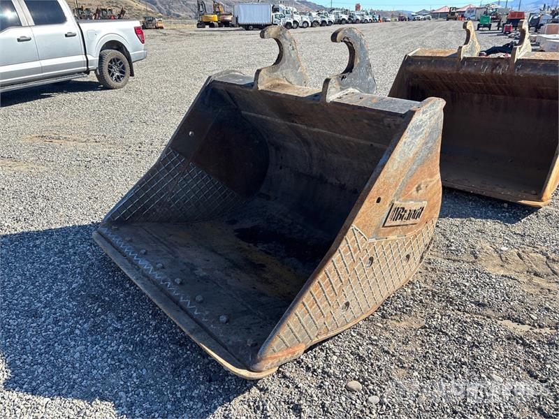 Brandt 60 in Q/C Cleanup Excavator Bucket Lopaty