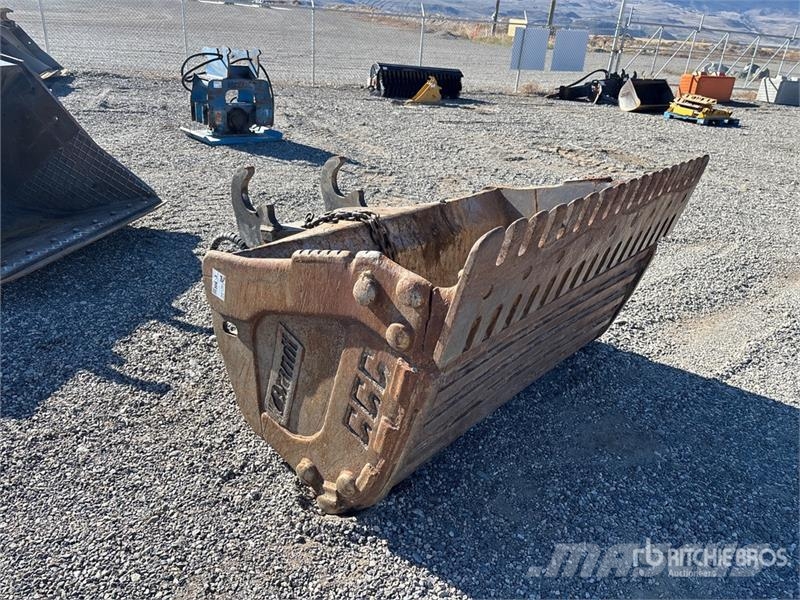 Brandt 60 in Q/C Hydraulic Tilting Excavator Bucket Lopaty