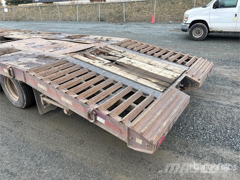 BWS 25 ft Tri/A Equipment Trailer Biltransporter henger