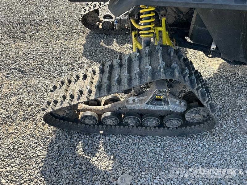Can-am 4x4 Side By Side Automobili