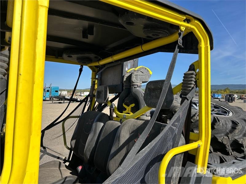 Can-am 8PKB Tracked Utility Vehicle ماكينات منفعة عامة