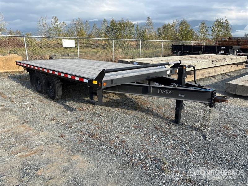 Canada Trailers 16 ft T/A Equipment Trailer Prívesy na prepravu automobilov