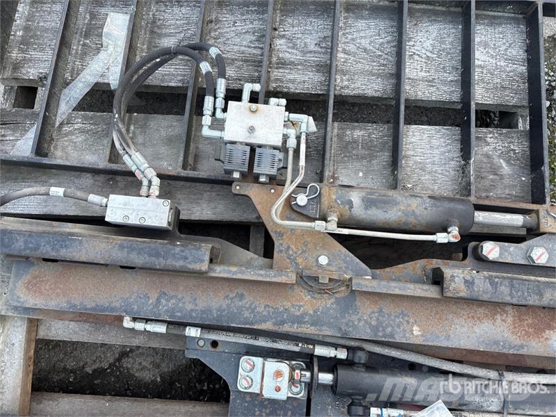 Cascade 58 in Forklift Carriage ملحقات ومكونات أخرى