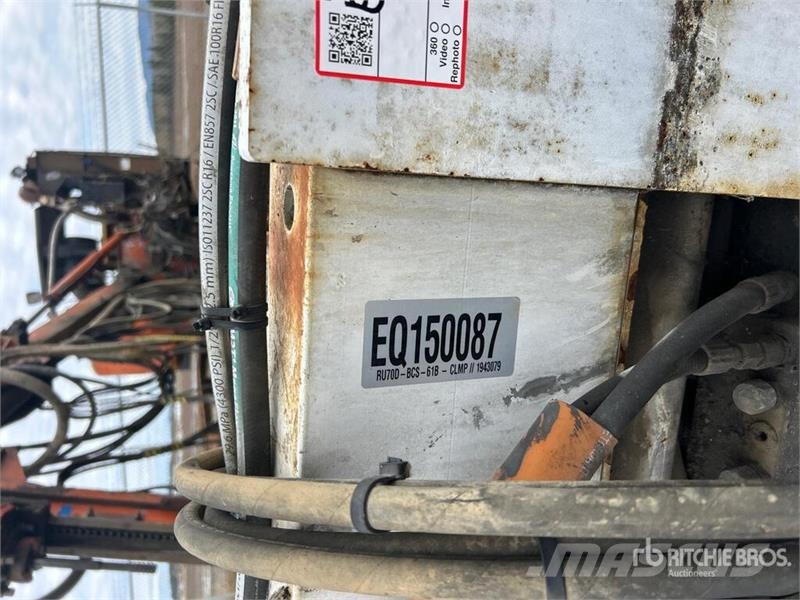 Cascade RU70D Lift Truck Clamp Overige gebruikte aanbouwapparatuur en componenten