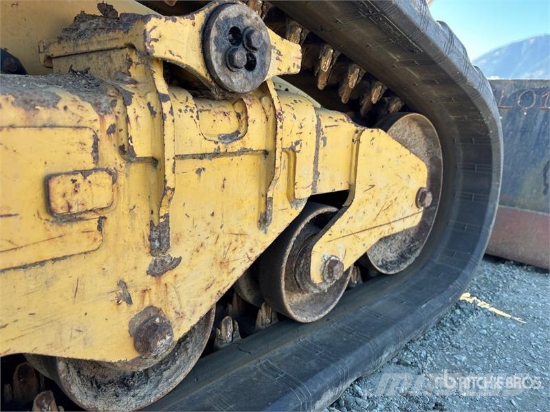 CAT 259D Two-Speed High Flow Compact Track Loader Lietoti riteņu kompaktiekrāvēji