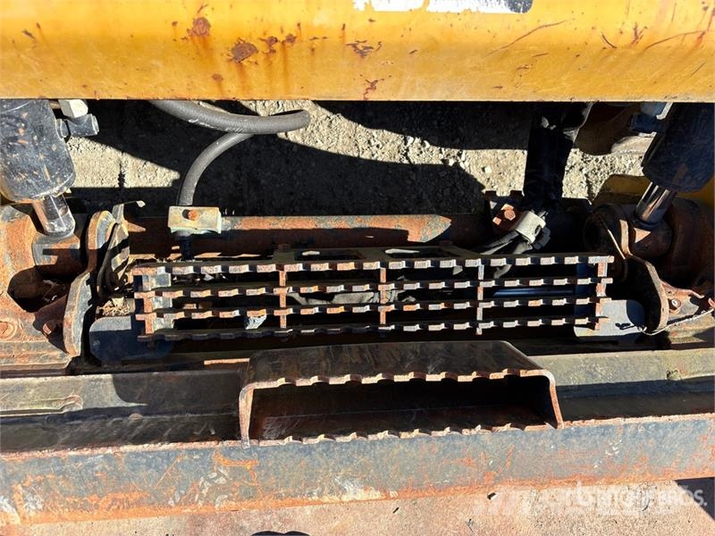 CAT 259D Two-Speed High Flow Compact Track Loader Lietoti riteņu kompaktiekrāvēji
