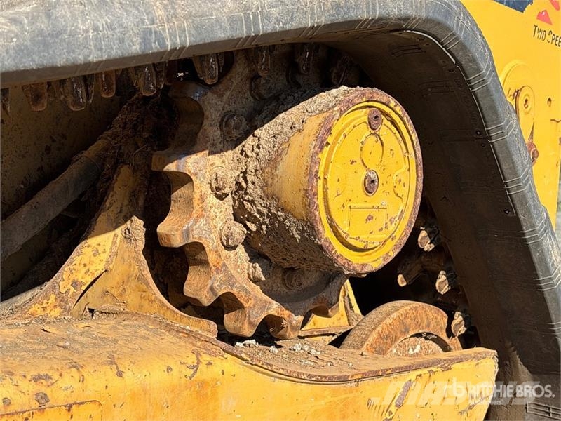 CAT 259D Two-Speed High Flow Compact Track Loader Lietoti riteņu kompaktiekrāvēji
