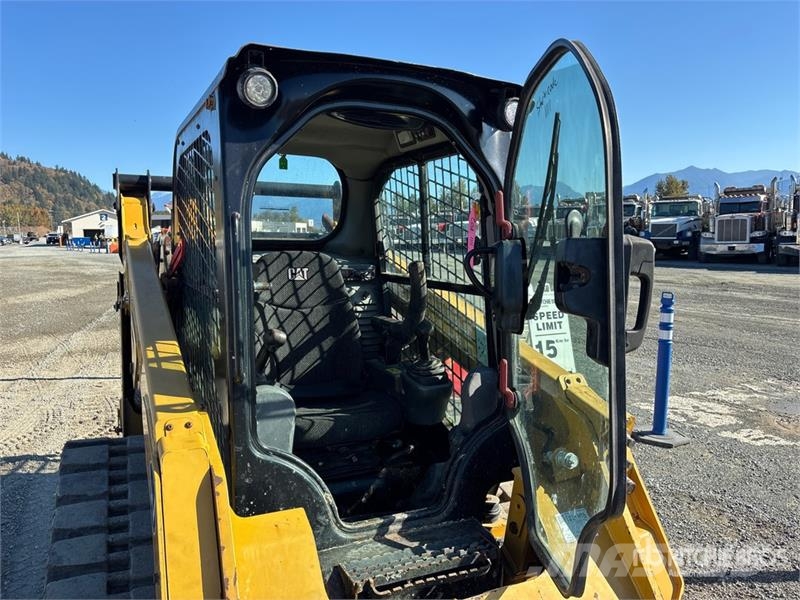 CAT 259D Two-Speed High Flow Compact Track Loader Lietoti riteņu kompaktiekrāvēji