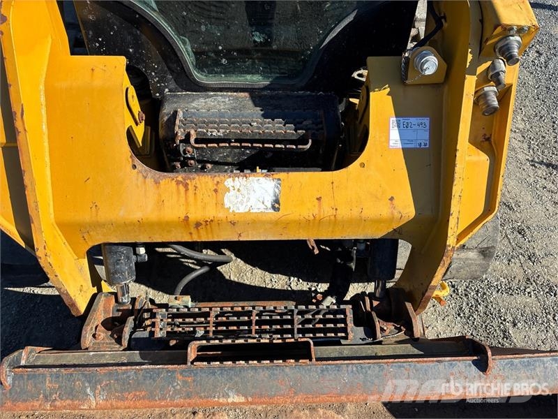CAT 259D Two-Speed High Flow Compact Track Loader Lietoti riteņu kompaktiekrāvēji