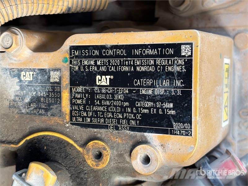 CAT 262D Lietoti riteņu kompaktiekrāvēji