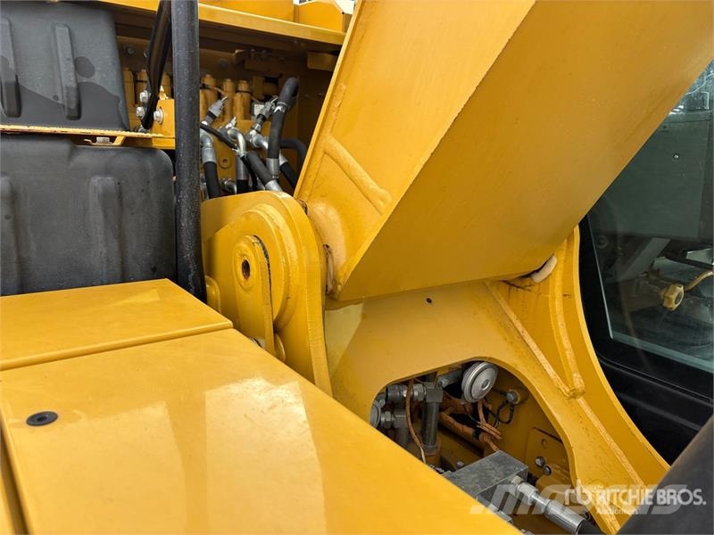CAT 313 Tracked Excavator Crawler excavators