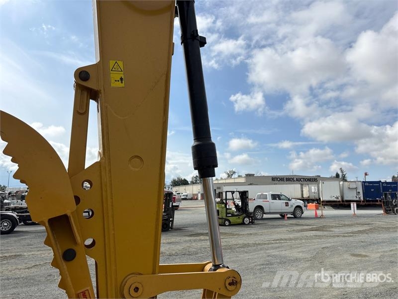 CAT 313 Tracked Excavator Crawler excavators