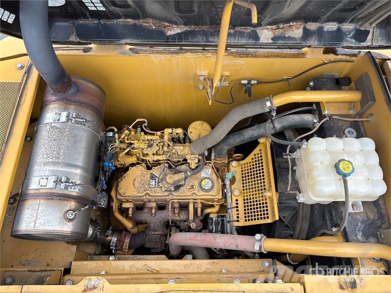 CAT 318 Tracked Excavator Crawler excavators