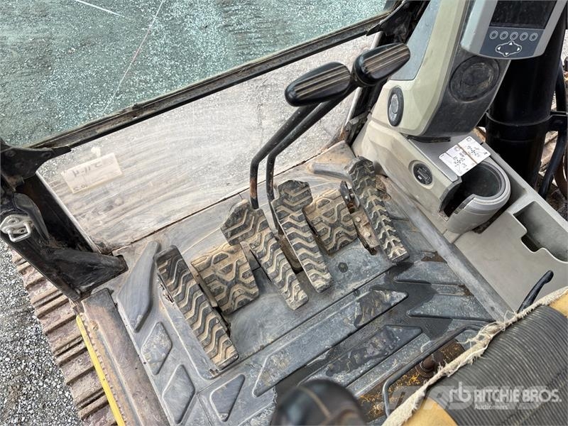 CAT 318 Tracked Excavator Crawler excavators