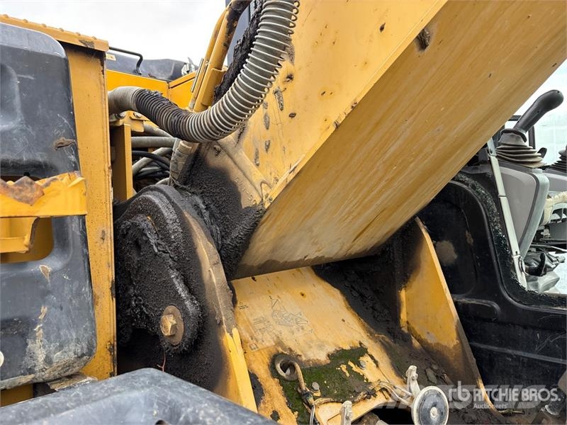 CAT 318 Tracked Excavator Crawler excavators
