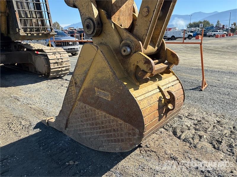 CAT 330B Kāpurķēžu ekskavatori