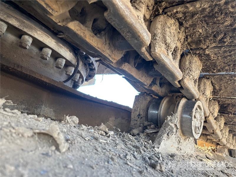 CAT 330B Kāpurķēžu ekskavatori