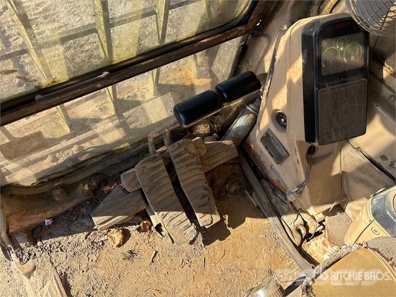 CAT 330B Kāpurķēžu ekskavatori